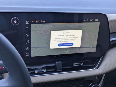 New 2026 Chevrolet Equinox ACTIV w/ Safety and Technology Package image 18