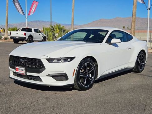 Used 2024 Ford Mustang Coupe RWD image 2