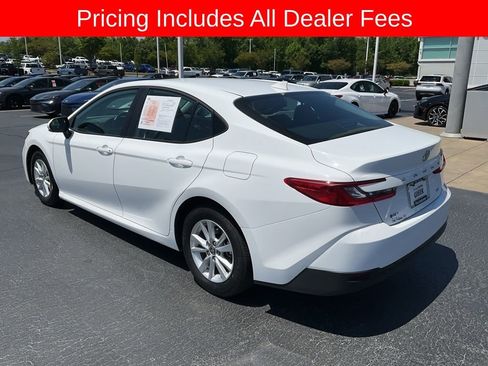 Used 2025 Toyota Camry LE FWD image 16