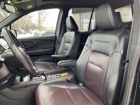Used 2018 Honda Ridgeline Black Edition image 15
