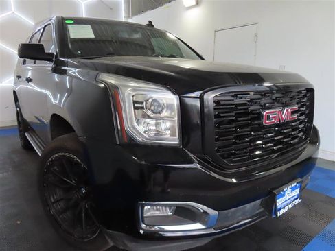 Used 2018 GMC Yukon SLE w/ Convenience Package AWD/4WD image 2