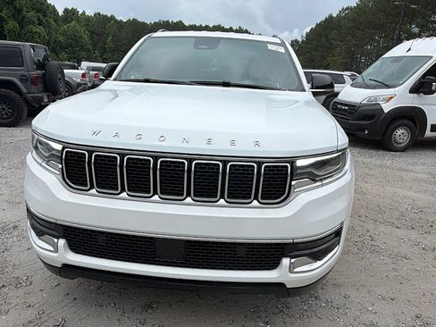 Certified 2024 Jeep Wagoneer L 4WD image 3
