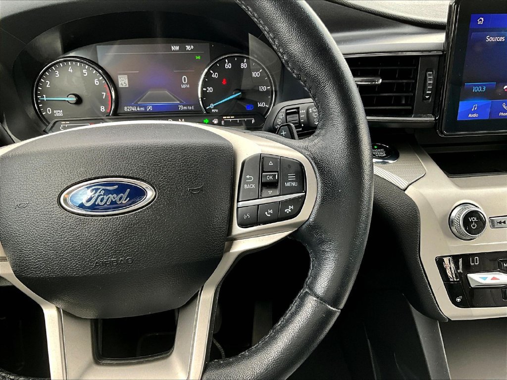 Used 2021 Ford Explorer XLT w/ Equipment Group 202A AWD/4WD image 14