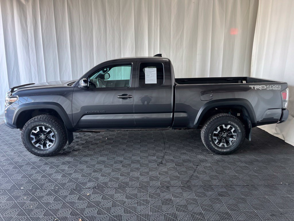 Used 2021 Toyota Tacoma TRD Off-Road w/ Technology Package AWD/4WD image 25