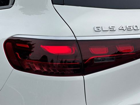 New 2026 Mercedes-Benz GLS 450 4MATIC image 13