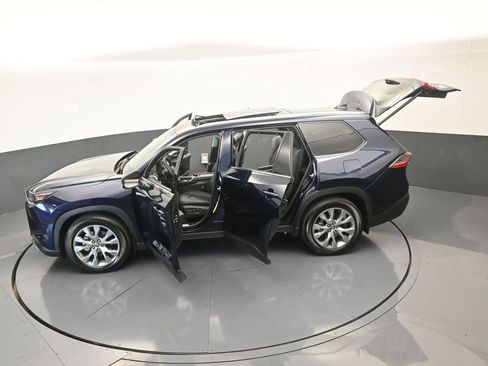 Used 2025 Toyota Grand Highlander AWD Hybrid image 71