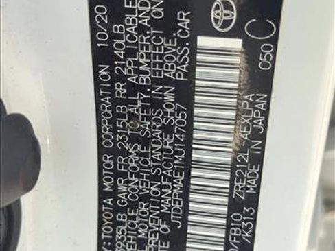 Used 2021 Toyota Corolla LE image 20