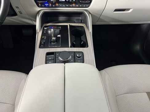 Used 2024 MAZDA CX-90 Plug-In Hybrid w/ Premium Plus image 16