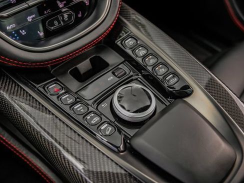 Used 2021 Aston Martin DBX AWD/4WD image 33