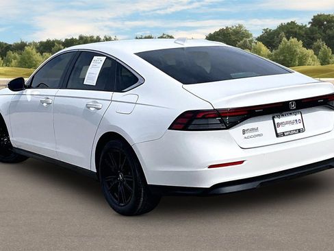 Used 2023 Honda Accord LX image 11