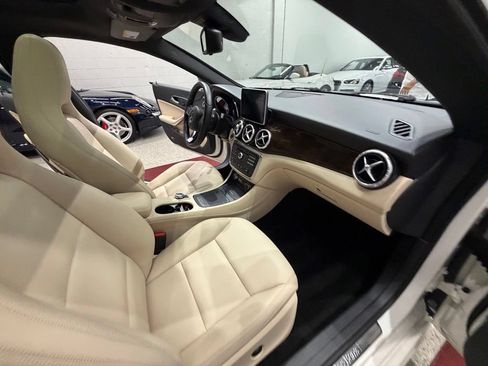 Used 2015 Mercedes-Benz CLA 250 4MATIC image 34