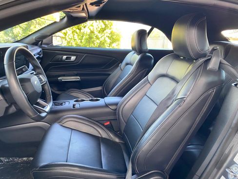 Used 2025 Ford Mustang Premium RWD image 25