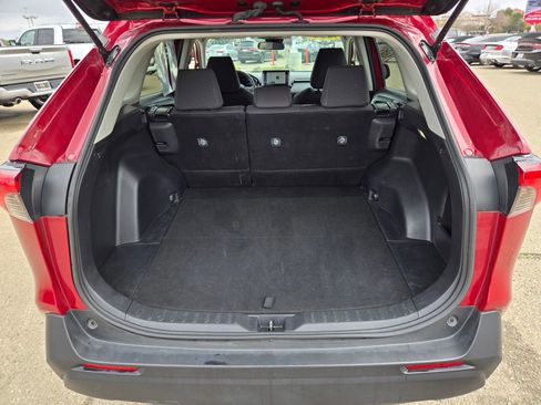Used 2024 Toyota RAV4 LE image 9