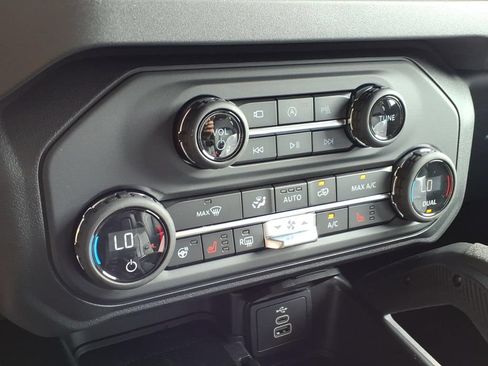 New 2026 Ford Bronco Outer Banks w/ Sasquatch Package AWD/4WD image 21