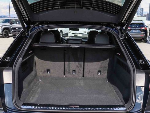 New 2026 Audi Q8 Premium Plus image 38