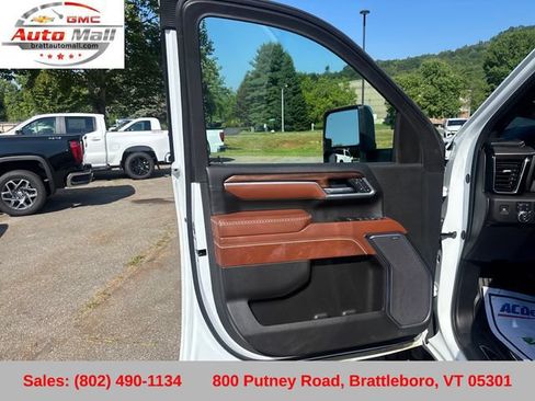 Certified 2025 GMC Sierra 3500 Denali Ultimate w/ Snow Plow Prep/Camper Package AWD/4WD image 12