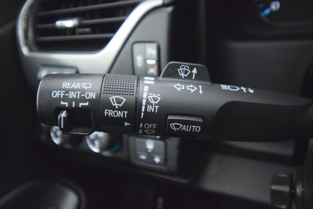 Used 2020 Chevrolet Suburban Premier w/ RST 6.2L Performance Edition AWD/4WD image 31
