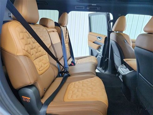 New 2025 Nissan Armada Platinum Reserve image 43