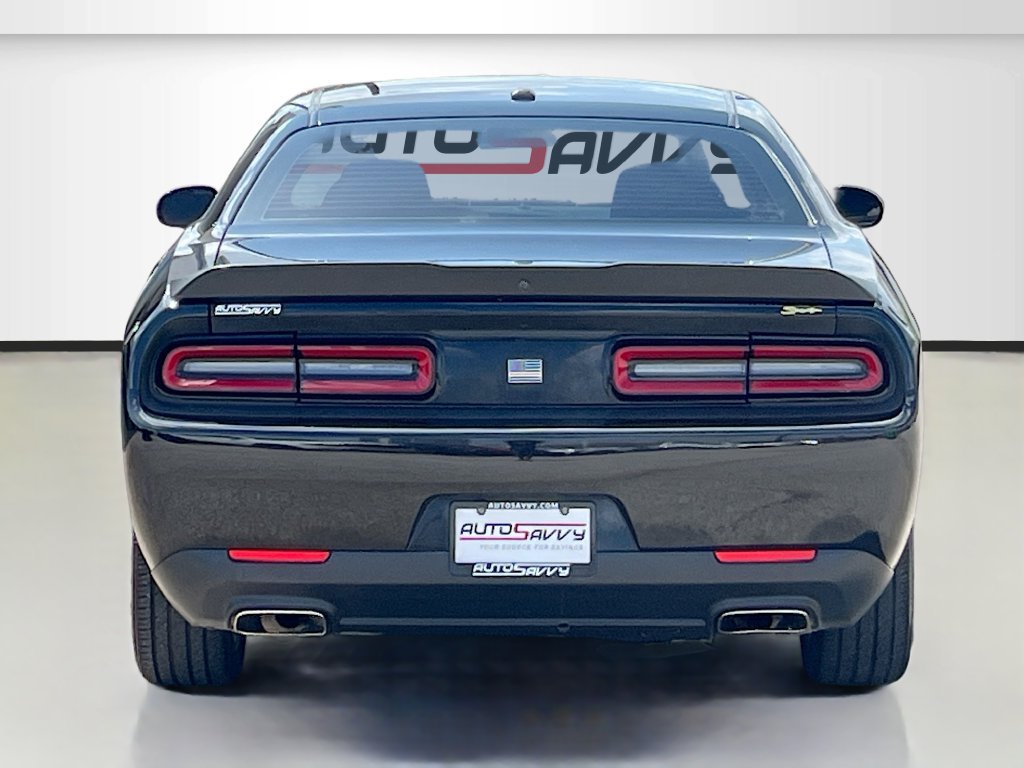 Used 2019 Dodge Challenger SXT w/ Blacktop Package RWD image 6