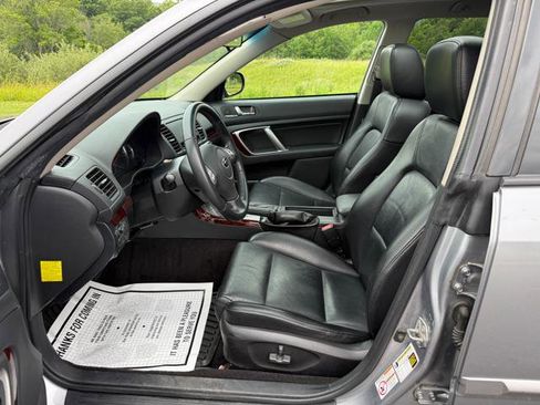 Used 2009 Subaru Outback 2.5i Limited AWD/4WD image 11