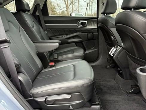 Used 2023 Kia Sorento SX image 22