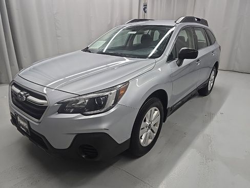 Used 2018 Subaru Outback 2.5i image 2