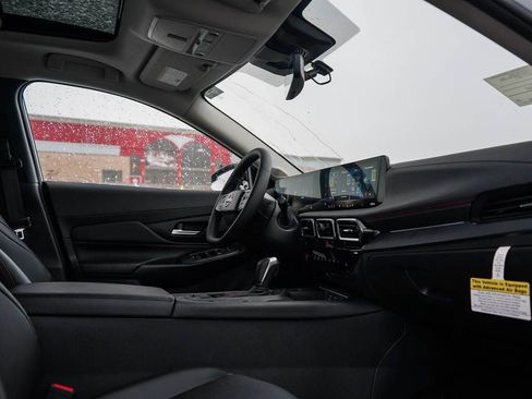 New 2026 Nissan Sentra SR w/ SR Premium Package FWD image 9