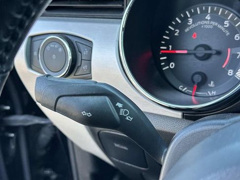 Used 2017 Ford Mustang Premium image 27