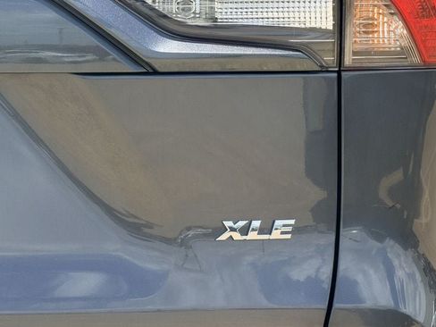 Used 2025 Toyota RAV4 XLE FWD image 10