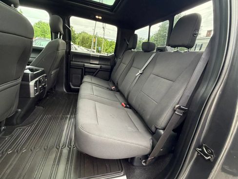 Used 2018 Ford F150 XLT w/ Equipment Group 302A Luxury AWD/4WD image 16