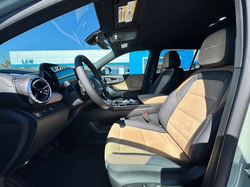 New 2026 Chevrolet Equinox ACTIV w/ Safety and Technology Package image 13