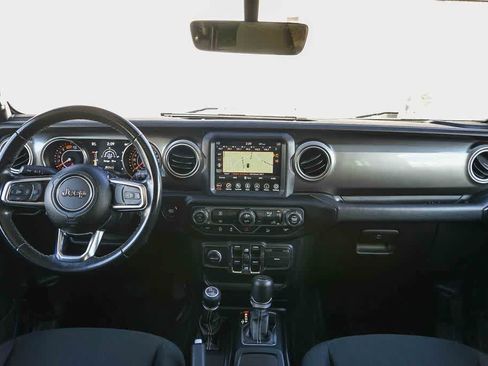 Used 2020 Jeep Wrangler Unlimited Sahara w/ Uconnect 4C Nav & Sound Group AWD/4WD image 12