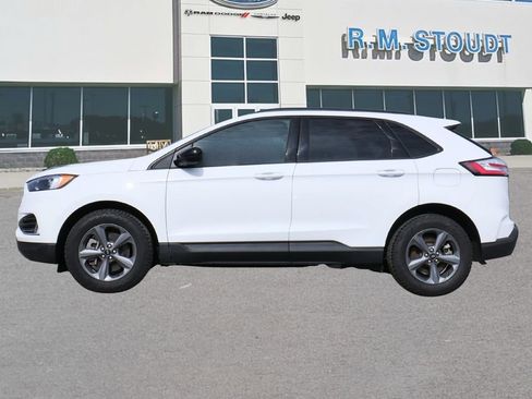 Used 2024 Ford Edge SEL w/ Sport Appearance Package image 3