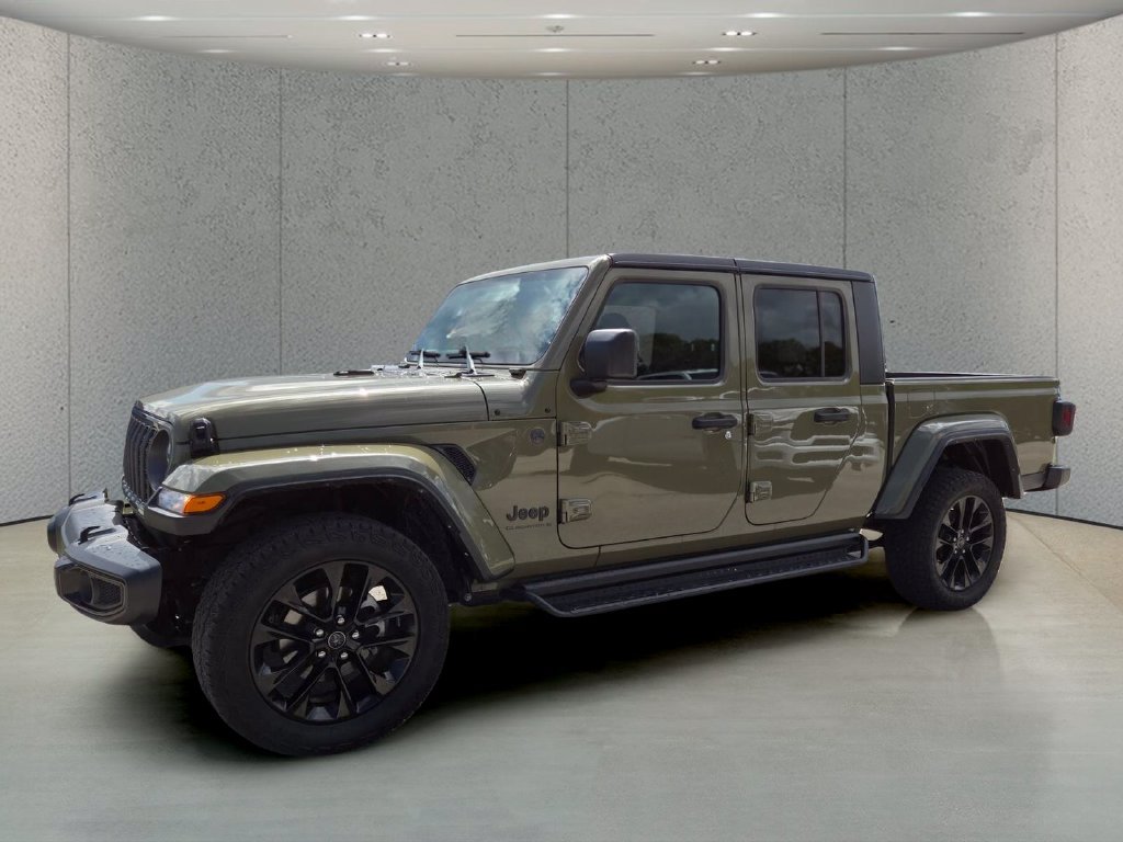 Used 2025 Jeep Gladiator Sport AWD/4WD image 11