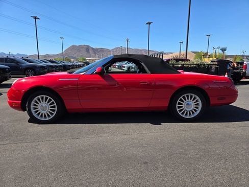 Used 2005 Ford Thunderbird RWD image 3