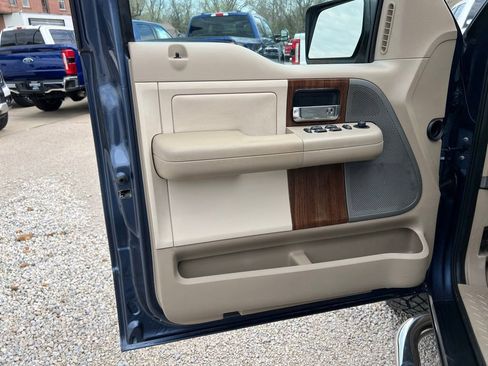 Used 2004 Ford F150 Lariat image 11