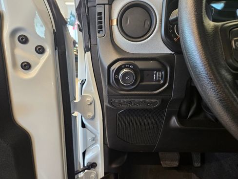 Used 2024 Jeep Wrangler Sport image 17