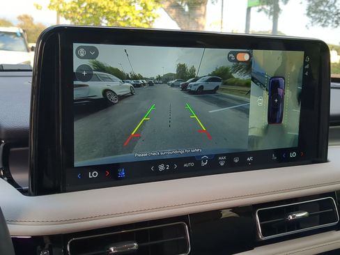 New 2026 Lincoln Aviator 2WD image 16