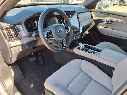 New 2026 Volvo XC90 B6 Plus w/ Protection Package Premier image 12