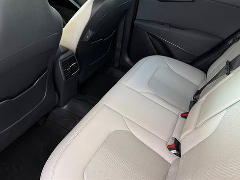 New 2026 Kia Niro EX FWD image 13