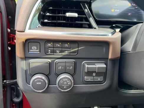 New 2026 Chevrolet Suburban High Country w/ Sun And Tow Package image 18