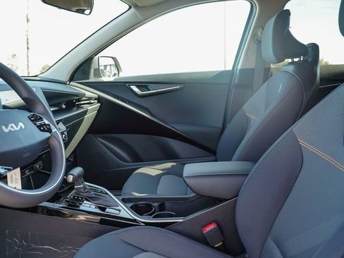 New 2026 Kia Niro LX FWD image 19