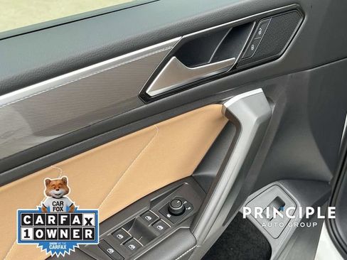 Used 2024 Volkswagen Tiguan SE R-Line image 13