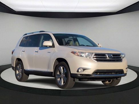 Used 2011 Toyota Highlander Limited image 2