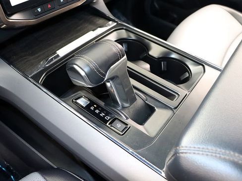 Used 2025 Ford F150 Lightning Lariat image 26