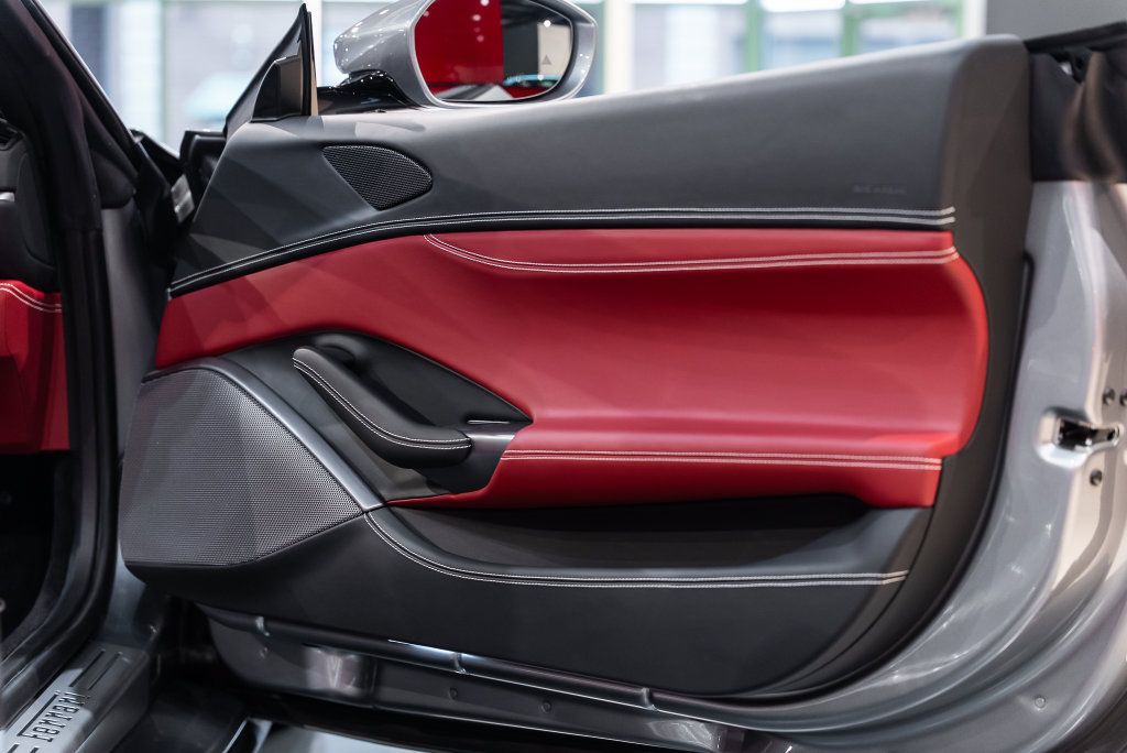 Used 2022 Ferrari Portofino M RWD image 54