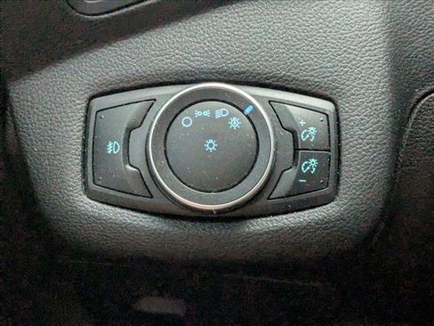 Used 2016 Ford Escape SE w/ Equipment Group 201A FWD image 11