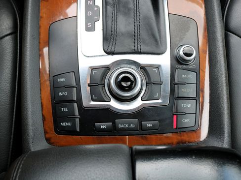 Used 2014 Audi Q7 3.0T Premium image 30