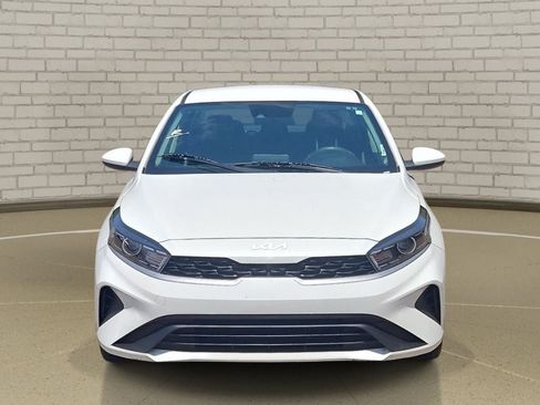 Used 2024 Kia Forte LXS FWD image 2