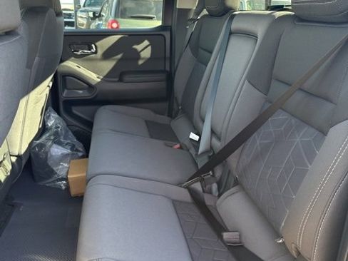 New 2026 Nissan Frontier SV w/ SV Convenience Package image 11
